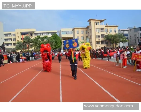 球星卡与布景足球融合展现运动激情与收藏艺术的独特魅力 球星卡与布景足球融合展现运动激情与收藏艺术的独特魅力