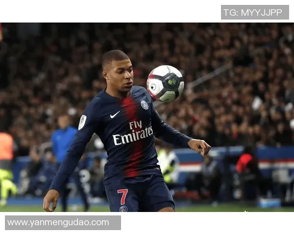 单带技术出众的足球巨星盘点与分析探索 单带技术出众的足球巨星盘点与分析探索