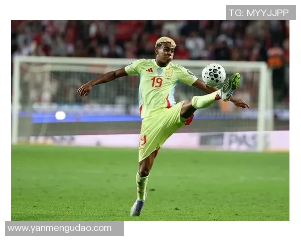 美国足球国家队现役球员风采与未来发展展望 美国足球国家队现役球员风采与未来发展展望